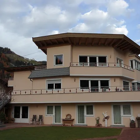 La Montagnia *
