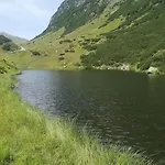 La Montagnia 아파트